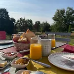 Domaine De La Vove منزل للإقامة *